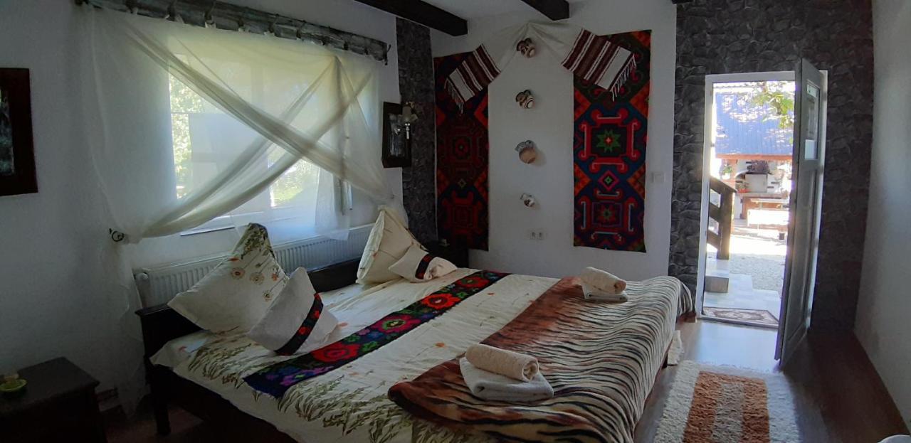 Pensiunea Casa Godja Văleni Kamer foto